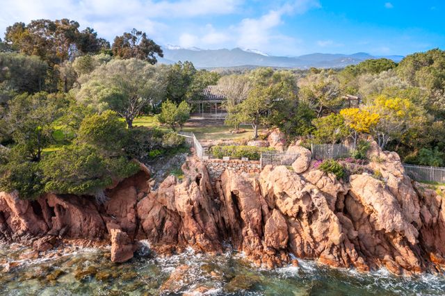 Maison &agrave; vendre - 14 pi&egrave;ces - 350 m2 - Lecci - 201 - CORSE