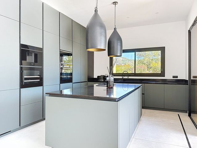 Maison à vendre - 4 pièces - 151 m2 - Lecci - 201 - CORSE