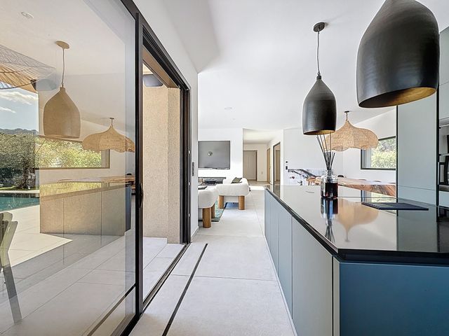 Maison à vendre - 4 pièces - 151 m2 - Lecci - 201 - CORSE