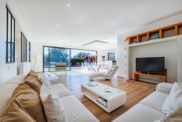 Maison à louer - 6 pièces - 254 m2 - Porto Vecchio - 201 - CORSE