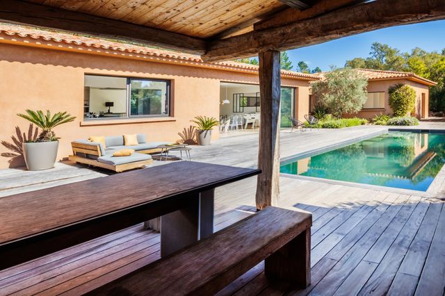 Maison à louer - 6 pièces - 254 m2 - Porto Vecchio - 201 - CORSE
