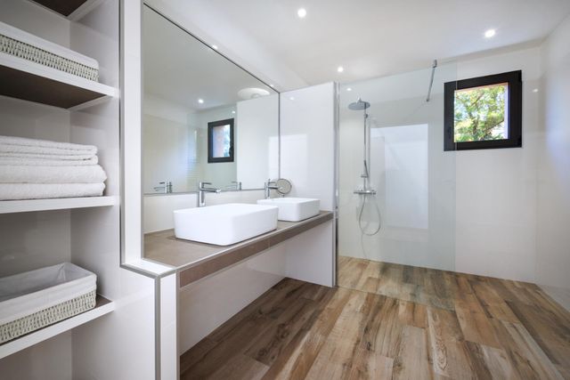 Maison à louer - 6 pièces - 254 m2 - Porto Vecchio - 201 - CORSE