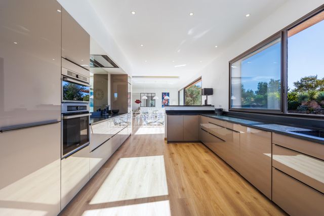 Maison à louer - 6 pièces - 254 m2 - Porto Vecchio - 201 - CORSE