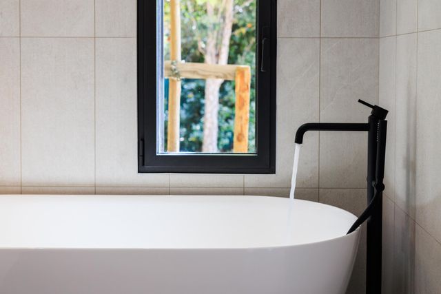 Maison à louer - 7 pièces - 300 m2 - Zonza - 201 - CORSE