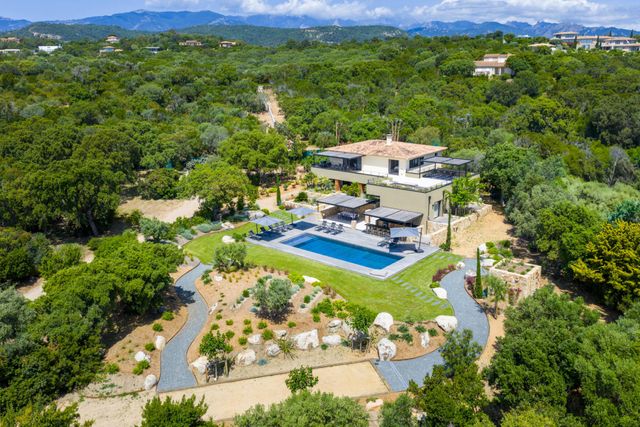 Maison à louer - 7 pièces - 300 m2 - Zonza - 201 - CORSE