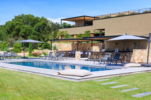 Maison à louer - 7 pièces - 300 m2 - Zonza - 201 - CORSE