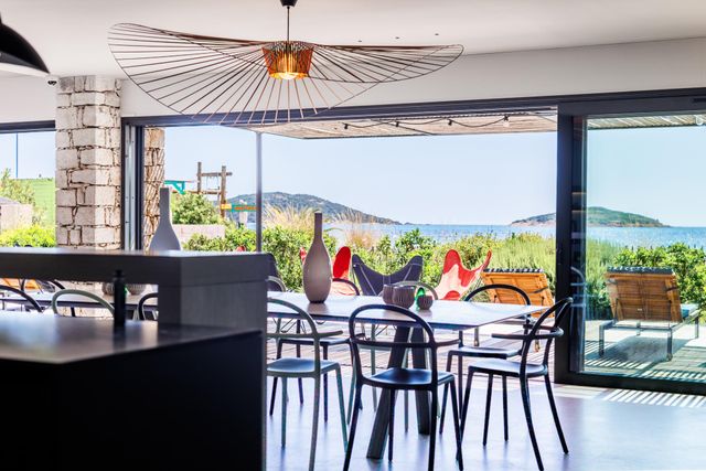 Maison à louer - 7 pièces - 265 m2 - Lecci - 201 - CORSE