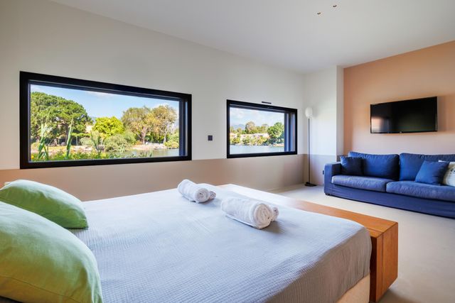 Maison à louer - 7 pièces - 265 m2 - Lecci - 201 - CORSE