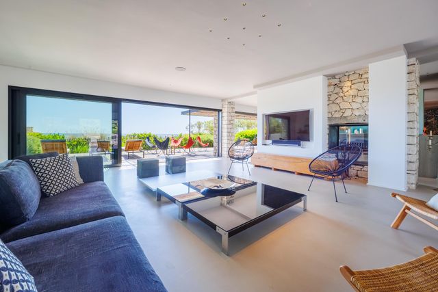 Maison à louer - 7 pièces - 265 m2 - Lecci - 201 - CORSE