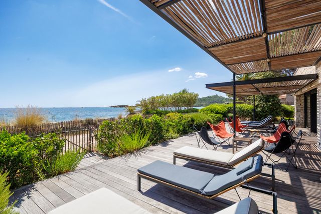 Maison à louer - 7 pièces - 265 m2 - Lecci - 201 - CORSE