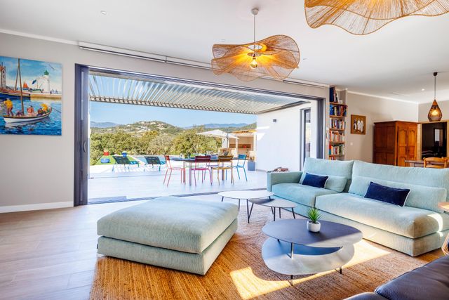 Maison à louer - 4 pièces - 190 m2 - Zonza - 201 - CORSE