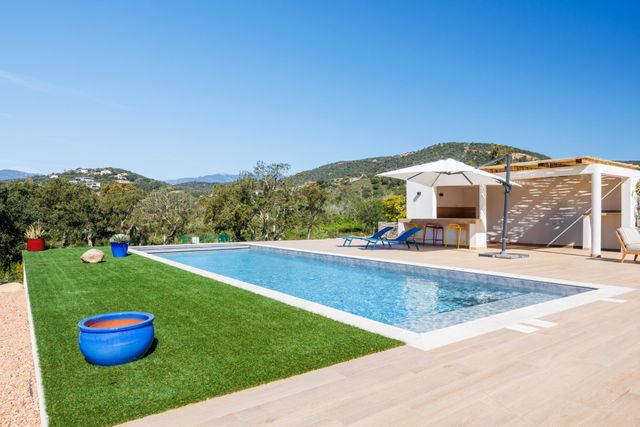 Maison à louer - 4 pièces - 190 m2 - Zonza - 201 - CORSE