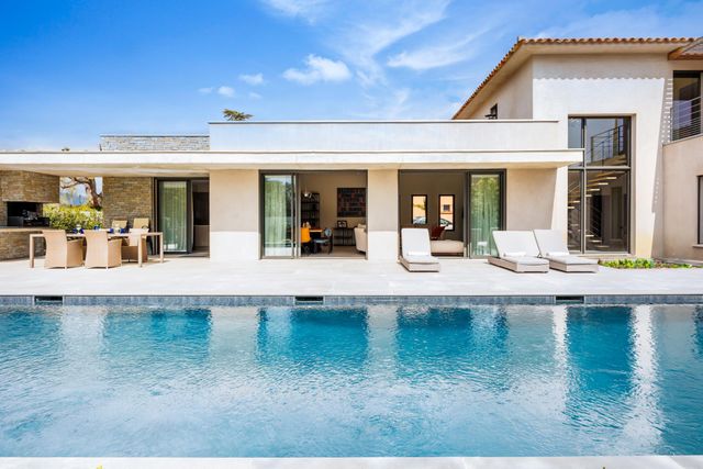 Maison à louer - 5 pièces - 200 m2 - Porto Vecchio - 201 - CORSE