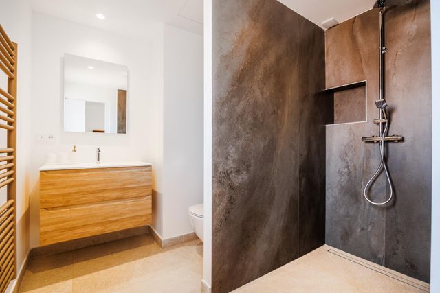 Maison à louer - 5 pièces - 200 m2 - Porto Vecchio - 201 - CORSE