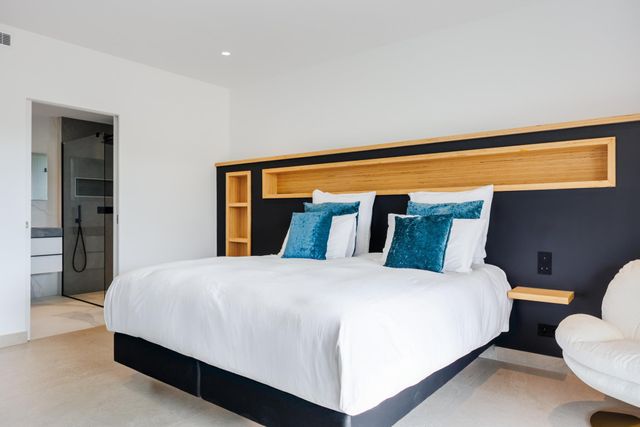 Maison à louer - 5 pièces - 200 m2 - Porto Vecchio - 201 - CORSE