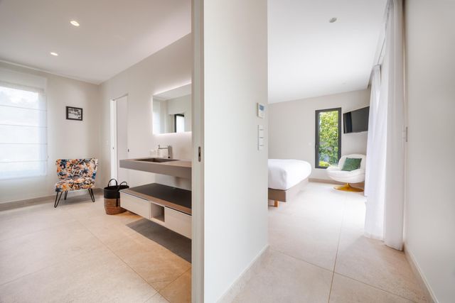 Maison à louer - 5 pièces - 200 m2 - Porto Vecchio - 201 - CORSE