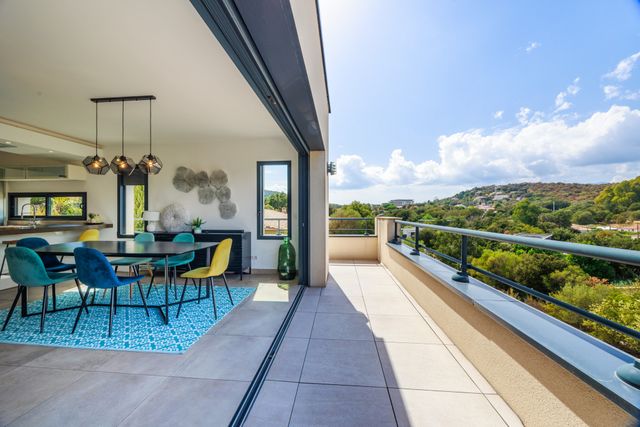 Maison à vendre - 4 pièces - 141 m2 - Porto Vecchio - 201 - CORSE