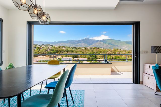 Maison à vendre - 4 pièces - 141 m2 - Porto Vecchio - 201 - CORSE