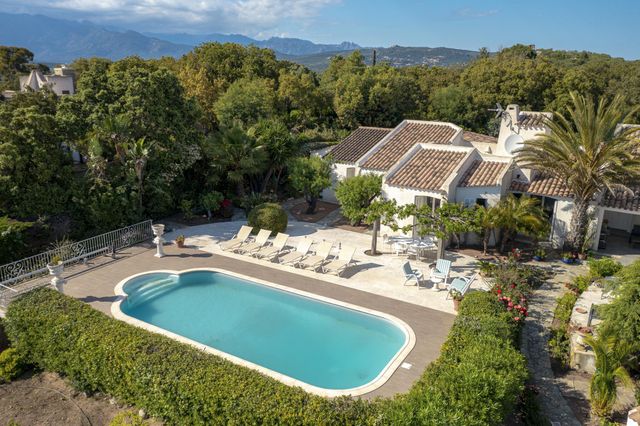 Maison à vendre - 10 pièces - 289 m2 - Lecci - 201 - CORSE