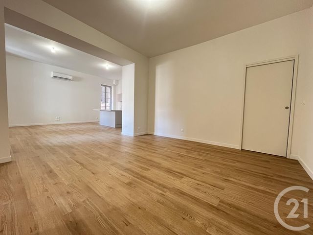 Appartement T3 &agrave; louer - 3 pi&egrave;ces - 94,21 m2 - Albi - 81 - MIDI-PYRENEES