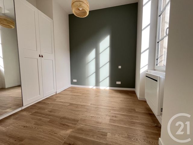 Appartement T3 &agrave; louer - 3 pi&egrave;ces - 94,21 m2 - Albi - 81 - MIDI-PYRENEES