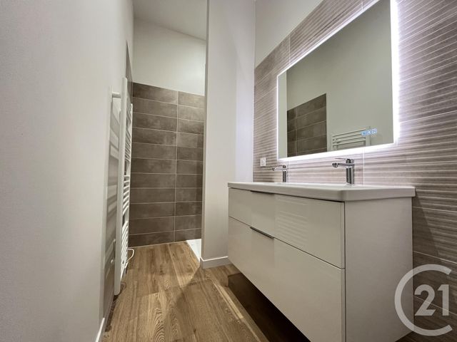 Appartement T3 &agrave; louer - 3 pi&egrave;ces - 94,21 m2 - Albi - 81 - MIDI-PYRENEES