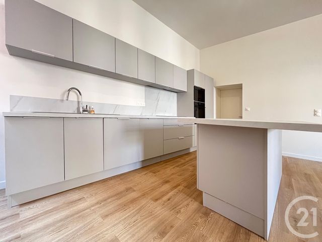 Appartement T3 &agrave; louer - 3 pi&egrave;ces - 94,21 m2 - Albi - 81 - MIDI-PYRENEES
