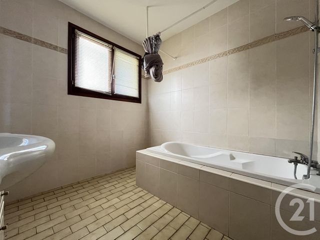 Appartement T4 à louer - 4 pièces - 102,25 m2 - Marssac Sur Tarn - 81 - MIDI-PYRENEES