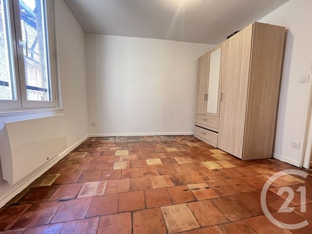 Appartement Duplex à louer - 3 pièces - 66 m2 - Realmont - 81 - MIDI-PYRENEES