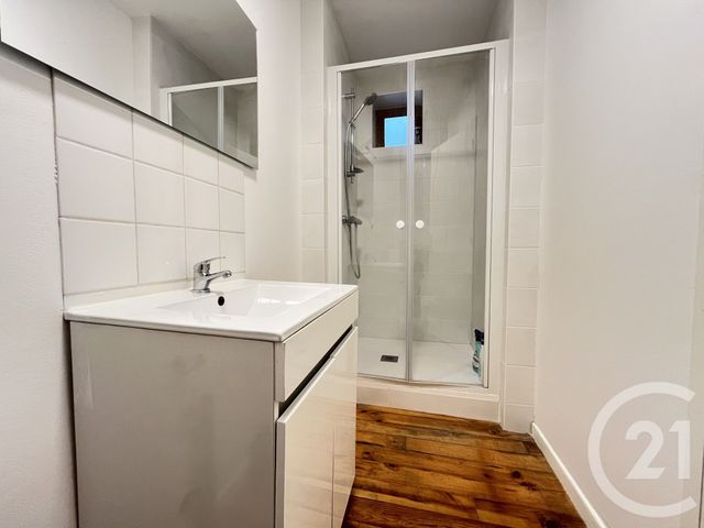 Appartement Duplex à louer - 3 pièces - 66 m2 - Realmont - 81 - MIDI-PYRENEES