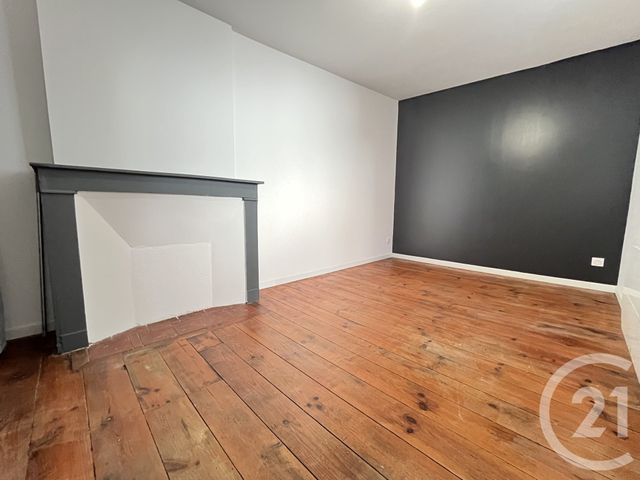Appartement Duplex à louer - 3 pièces - 66 m2 - Realmont - 81 - MIDI-PYRENEES