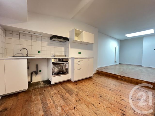 Appartement Duplex à louer - 3 pièces - 66 m2 - Realmont - 81 - MIDI-PYRENEES