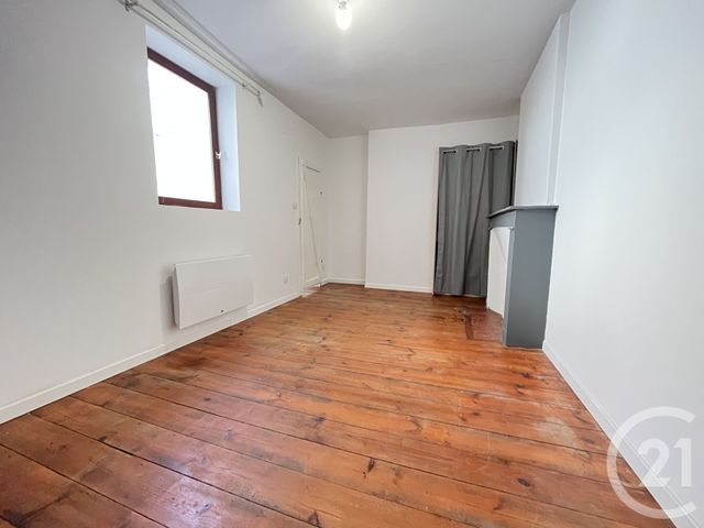 Appartement Duplex à louer - 3 pièces - 66 m2 - Realmont - 81 - MIDI-PYRENEES