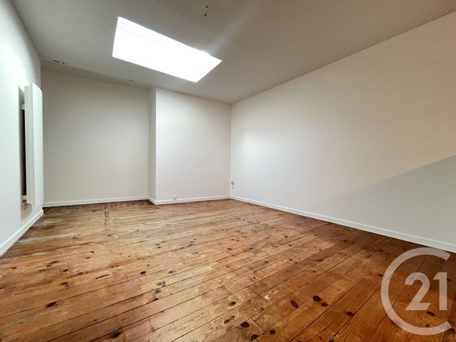 Appartement Duplex à louer - 3 pièces - 66 m2 - Realmont - 81 - MIDI-PYRENEES