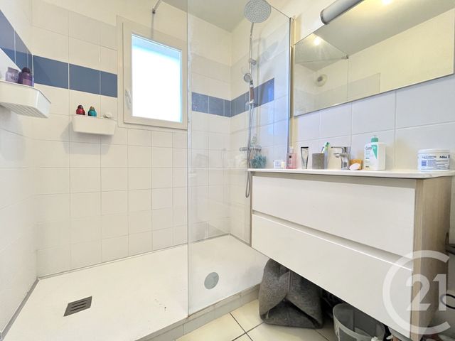 Appartement T3 &agrave; louer - 3 pi&egrave;ces - 54,71 m2 - Cagnac Les Mines - 81 - MIDI-PYRENEES