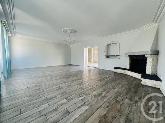 Maison &agrave; louer - 6 pi&egrave;ces - 176 m2 - Valderies - 81 - MIDI-PYRENEES