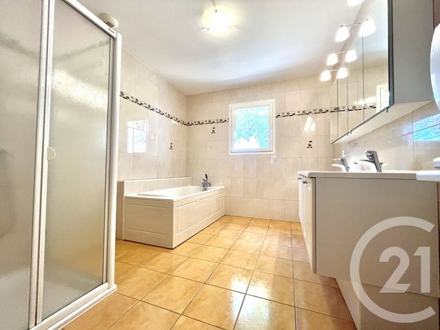 Maison &agrave; louer - 4 pi&egrave;ces - 111,70 m2 - Lombers - 81 - MIDI-PYRENEES