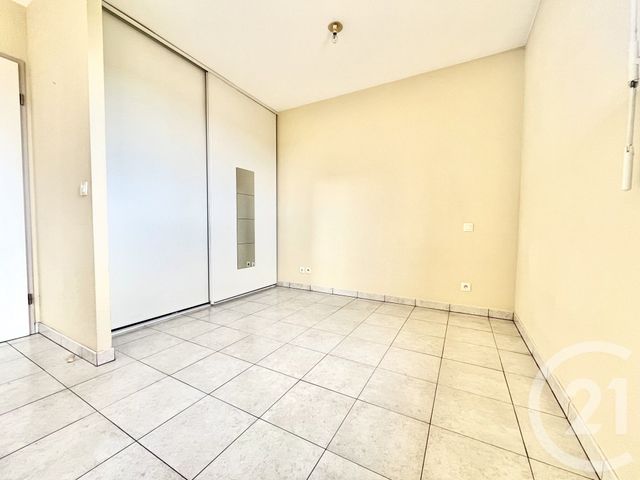 Appartement Studio &agrave; louer - 1 pi&egrave;ce - 31,78 m2 - Albi - 81 - MIDI-PYRENEES