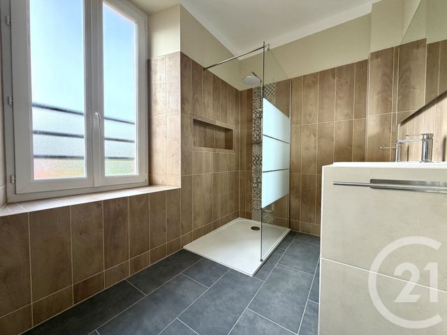 Maison &agrave; louer - 4 pi&egrave;ces - 123,10 m2 - Carmaux - 81 - MIDI-PYRENEES