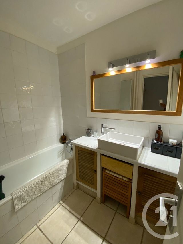 Appartement T5 à vendre - 5 pièces - 130,69 m2 - Martigues - 13 - PROVENCE-ALPES-COTE-D-AZUR