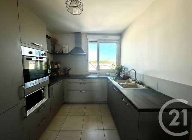 Appartement &agrave; vendre - 5 pi&egrave;ces - 101,26 m2 - Martigues - 13 - PROVENCE-ALPES-COTE-D-AZUR