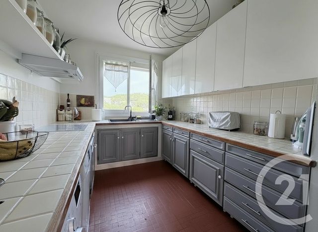 Appartement F5 à vendre - 5 pièces - 120,75 m2 - Martigues - 13 - PROVENCE-ALPES-COTE-D-AZUR