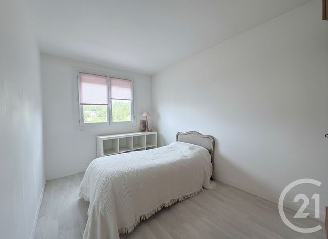 Appartement F5 à vendre - 5 pièces - 120,75 m2 - Martigues - 13 - PROVENCE-ALPES-COTE-D-AZUR