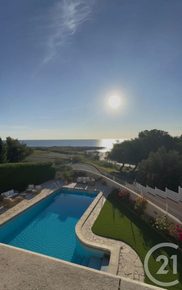 Maison à vendre - 6 pièces - 150 m2 - Sausset Les Pins - 13 - PROVENCE-ALPES-COTE-D-AZUR