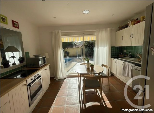 Maison à vendre - 5 pièces - 188 m2 - Martigues - 13 - PROVENCE-ALPES-COTE-D-AZUR