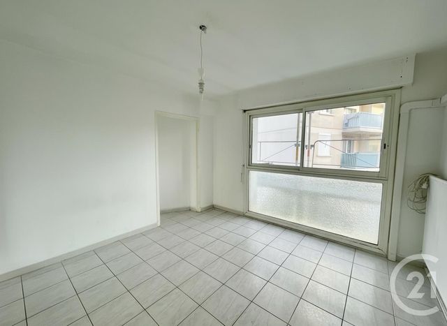 Appartement T5 &agrave; louer - 5 pi&egrave;ces - 116,47 m2 - Martigues - 13 - PROVENCE-ALPES-COTE-D-AZUR