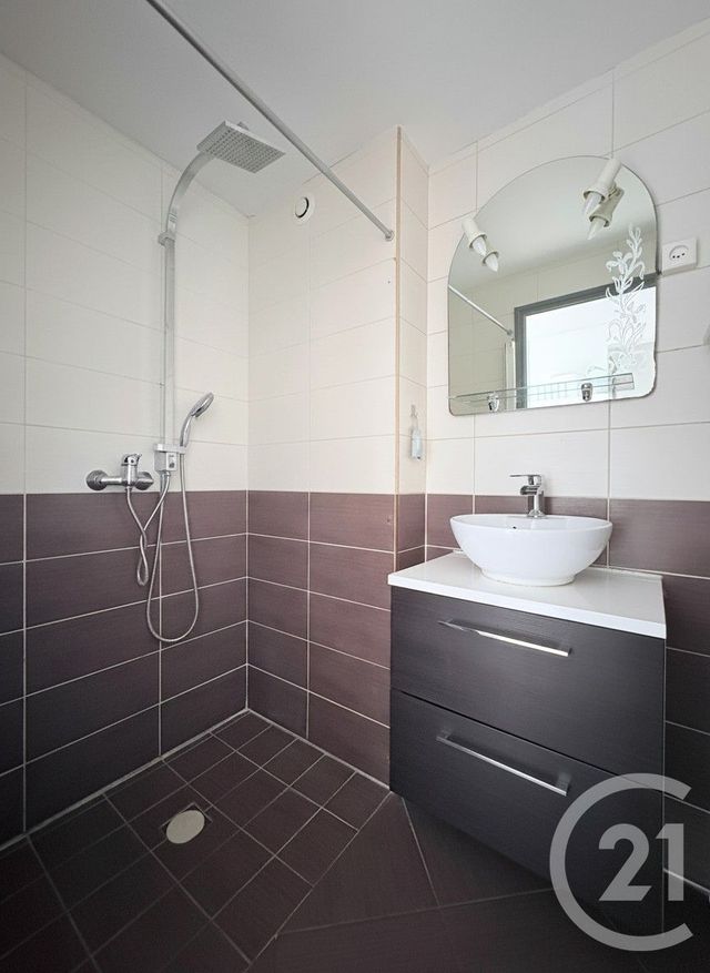 Appartement &agrave; vendre - 3 pi&egrave;ces - 80 m2 - St Mitre Les Remparts - 13 - PROVENCE-ALPES-COTE-D-AZUR