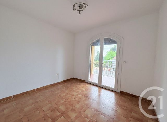 Appartement &agrave; vendre - 4 pi&egrave;ces - 114,81 m2 - St Mitre Les Remparts - 13 - PROVENCE-ALPES-COTE-D-AZUR