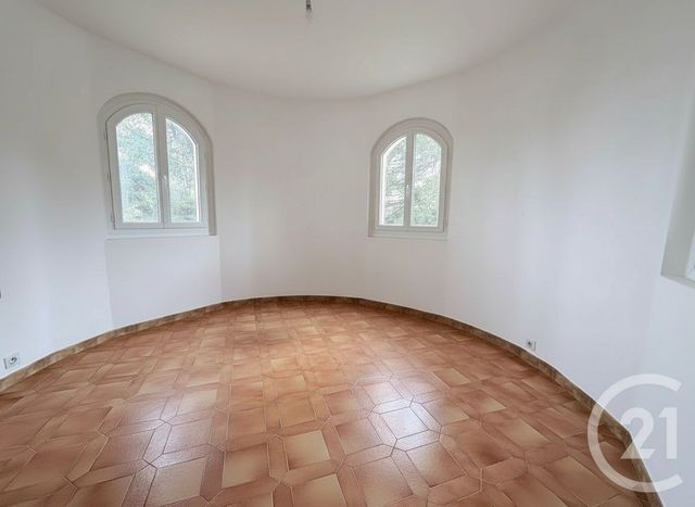 Appartement &agrave; vendre - 4 pi&egrave;ces - 114,81 m2 - St Mitre Les Remparts - 13 - PROVENCE-ALPES-COTE-D-AZUR