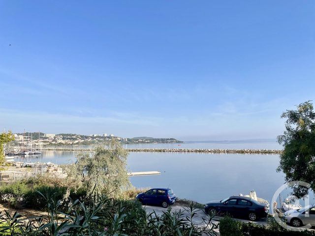 Appartement Studio &agrave; louer - 1 pi&egrave;ce - 27,05 m2 - Martigues - 13 - PROVENCE-ALPES-COTE-D-AZUR